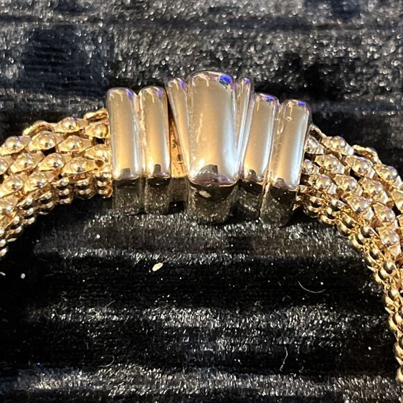 Vintage Chunky Goldtone Mesh Chain Magnetic Front Clasp Necklace & Bracelet Set - Picture 12 of 12